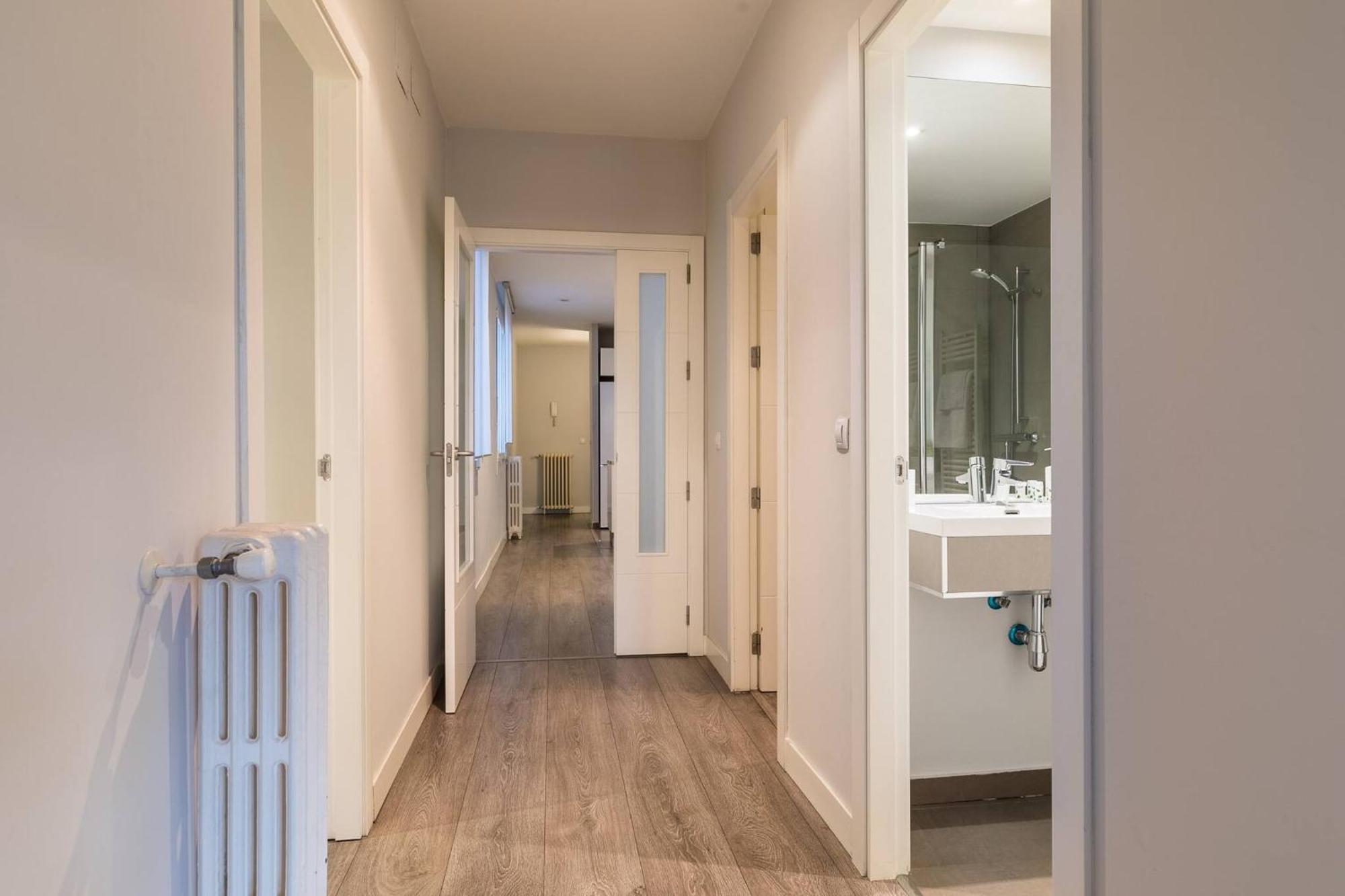 Castellana Suites Madrid Exterior foto