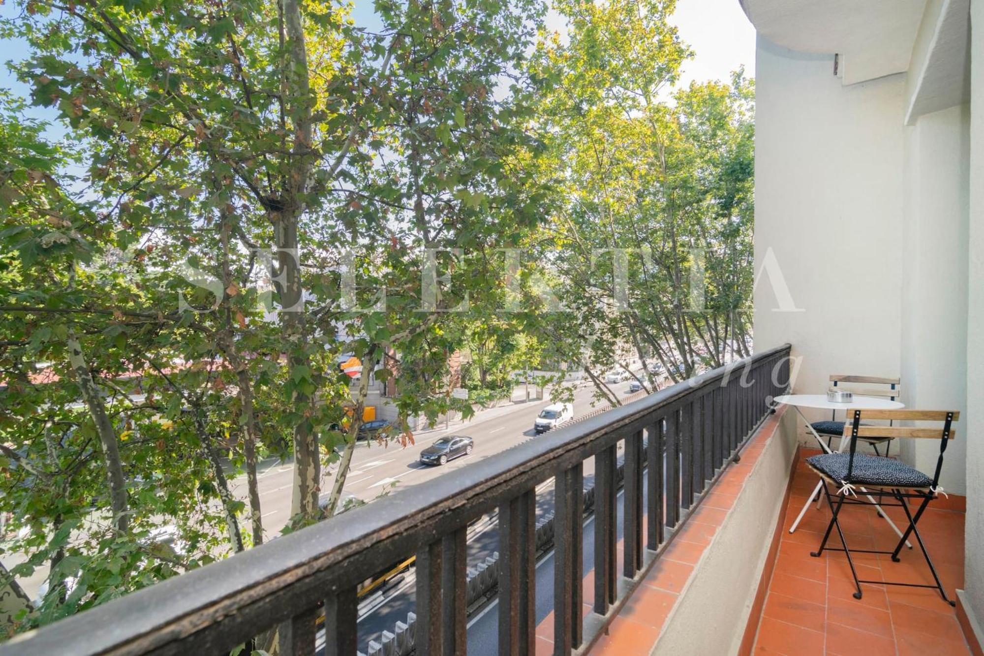 Castellana Suites Madrid Exterior foto